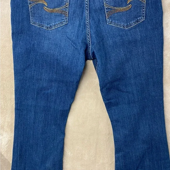 Signature Levi’s True Boot Blue Jeans - Picture 4 of 4